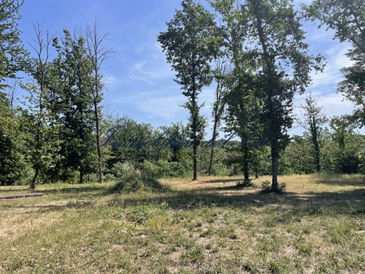 Terrain 2244 m² · à Trélissac · 2 244 m² · 212 000 €