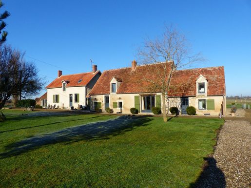 Maison 20 pièces 376 m² · à Châteauroux · 376 m² · 530 000 €