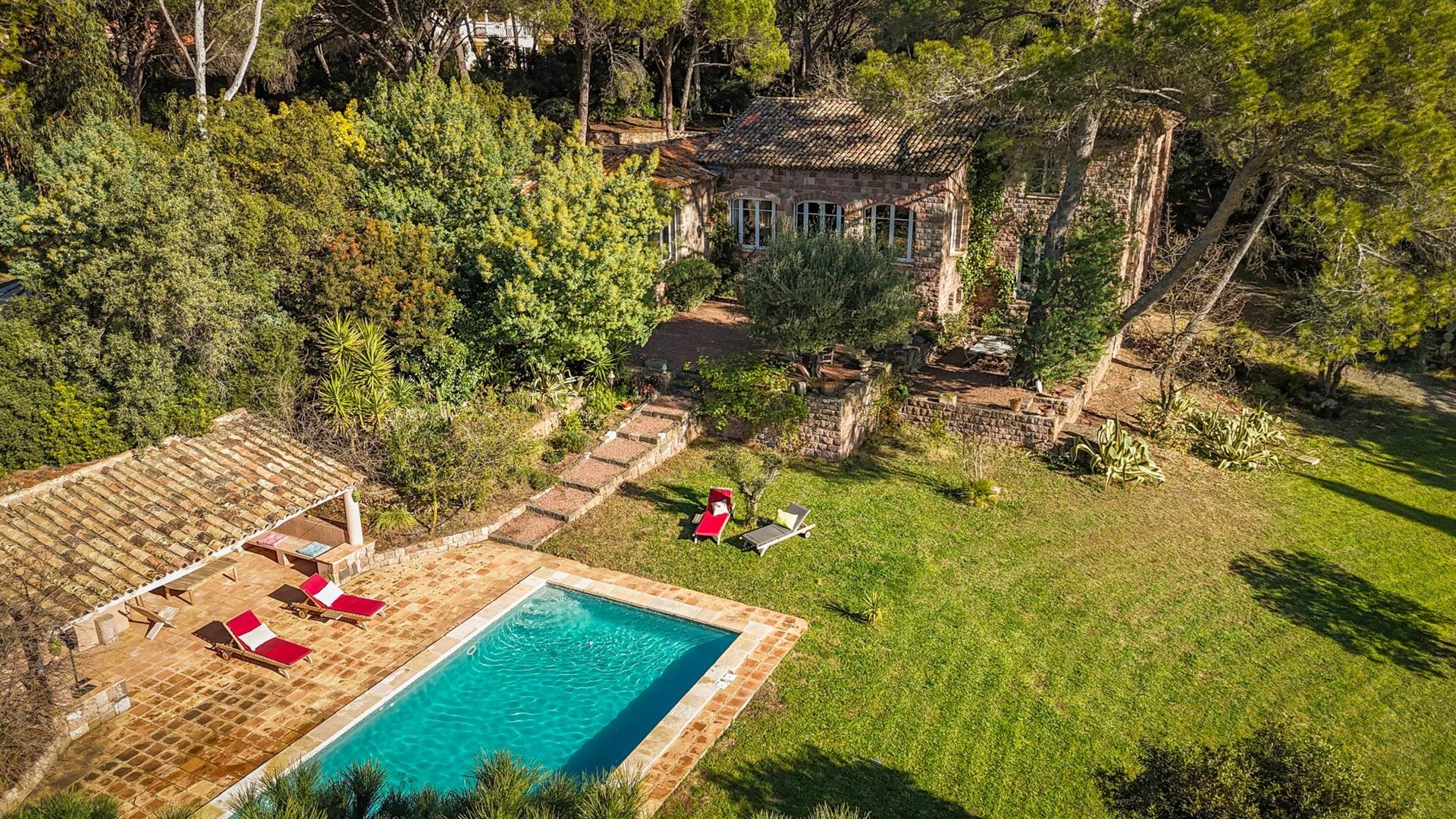 Maison à vendre, 300m², Saint-Raphaël