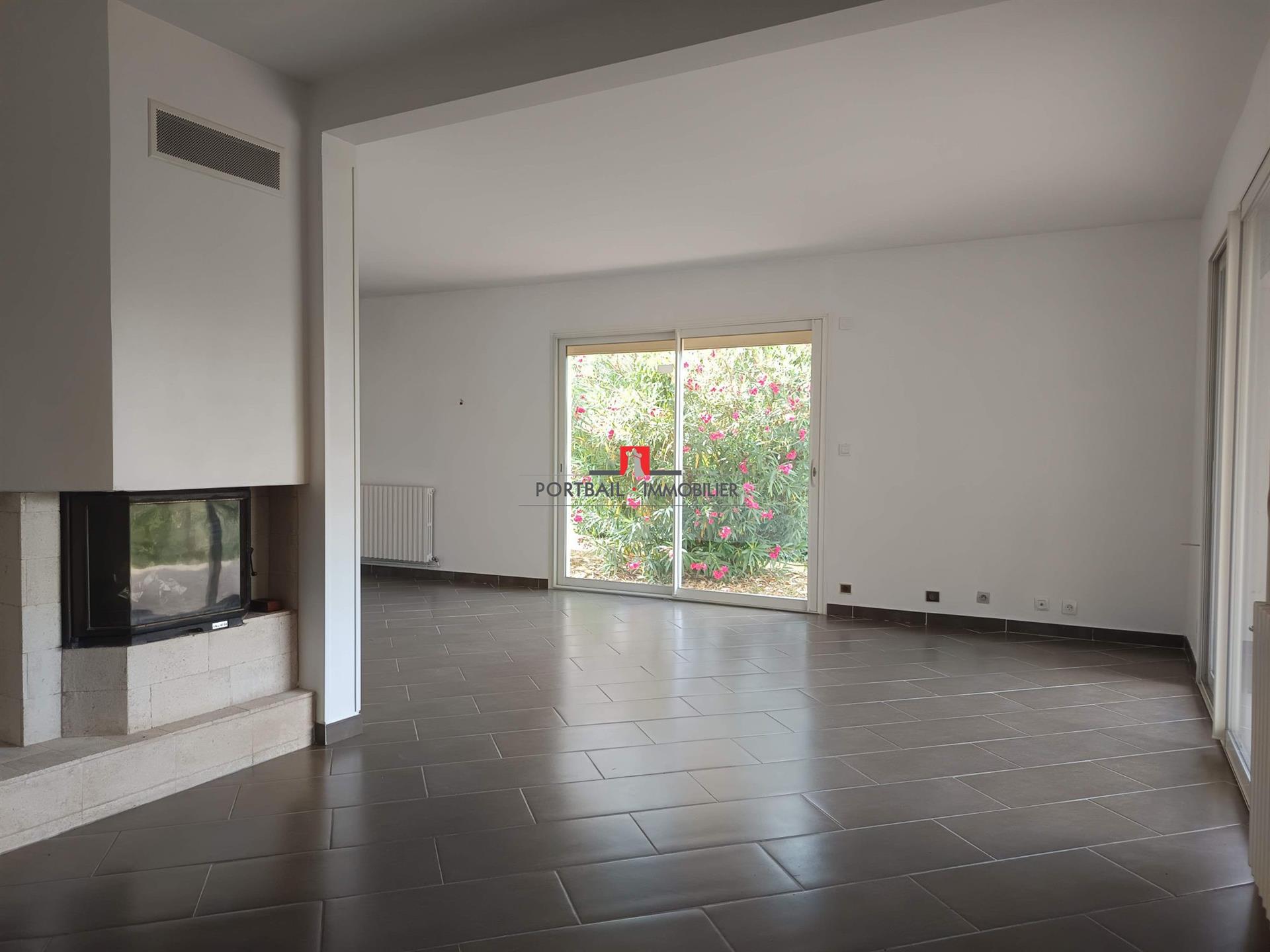 Maison à vendre, 175m², Carbon-Blanc
