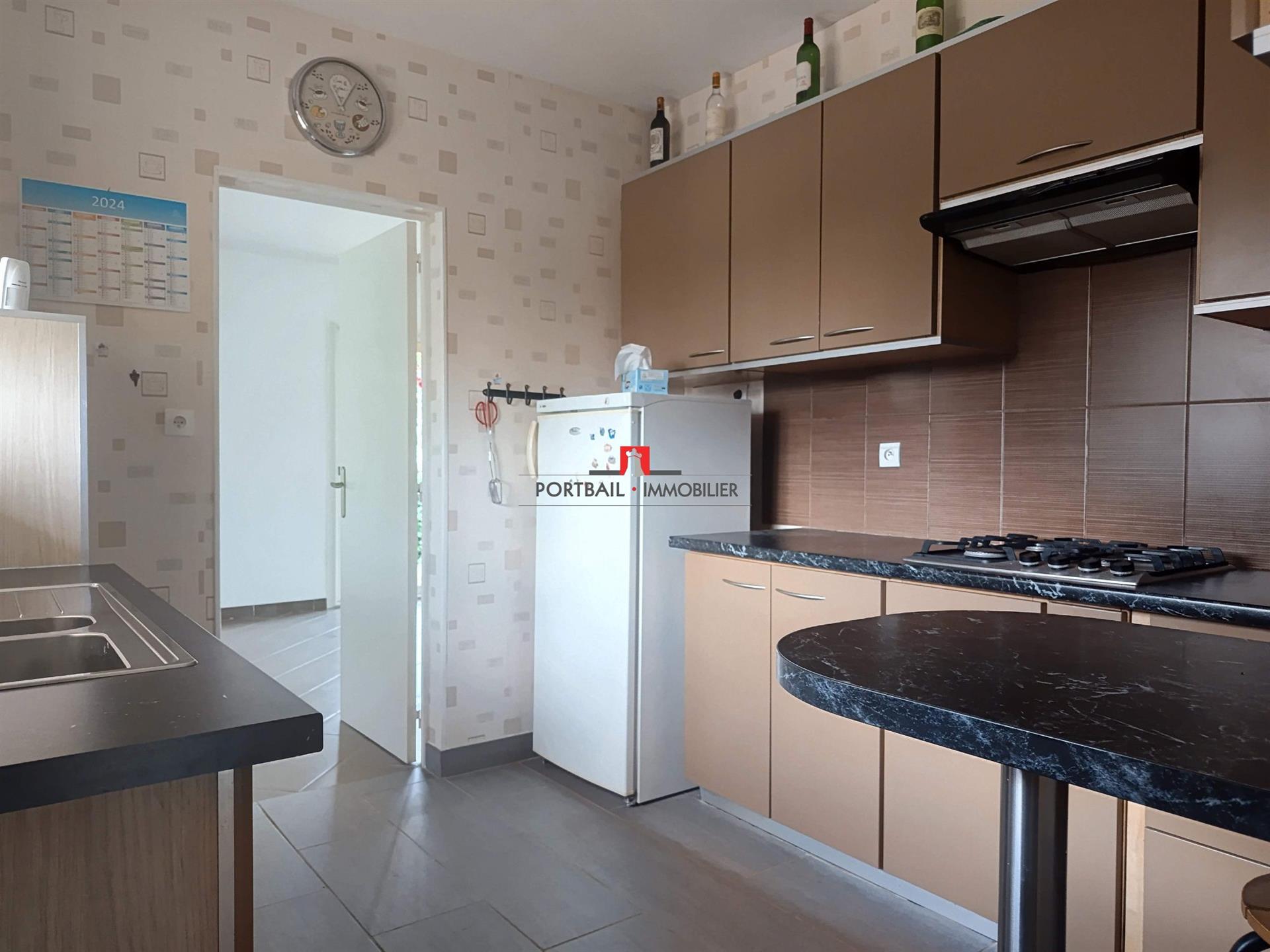 Maison à vendre, 175m², Carbon-Blanc