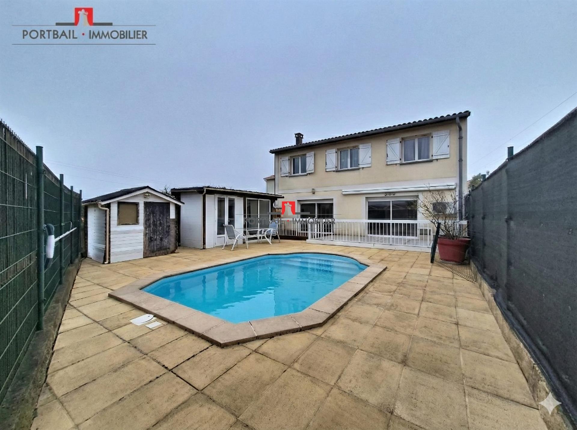 Maison à vendre, 132m², Bassens