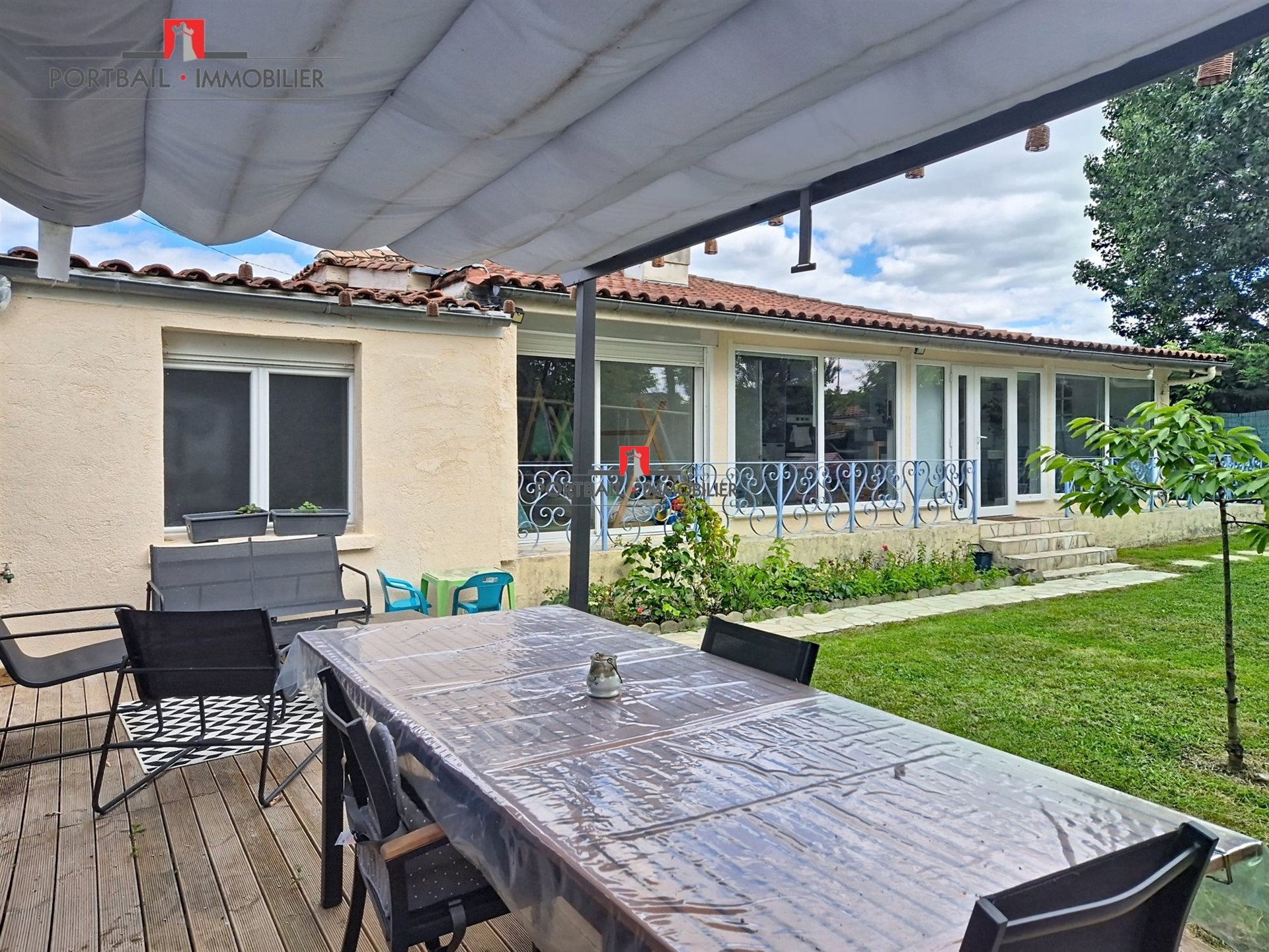 Maison à vendre, 129m², Carbon-Blanc