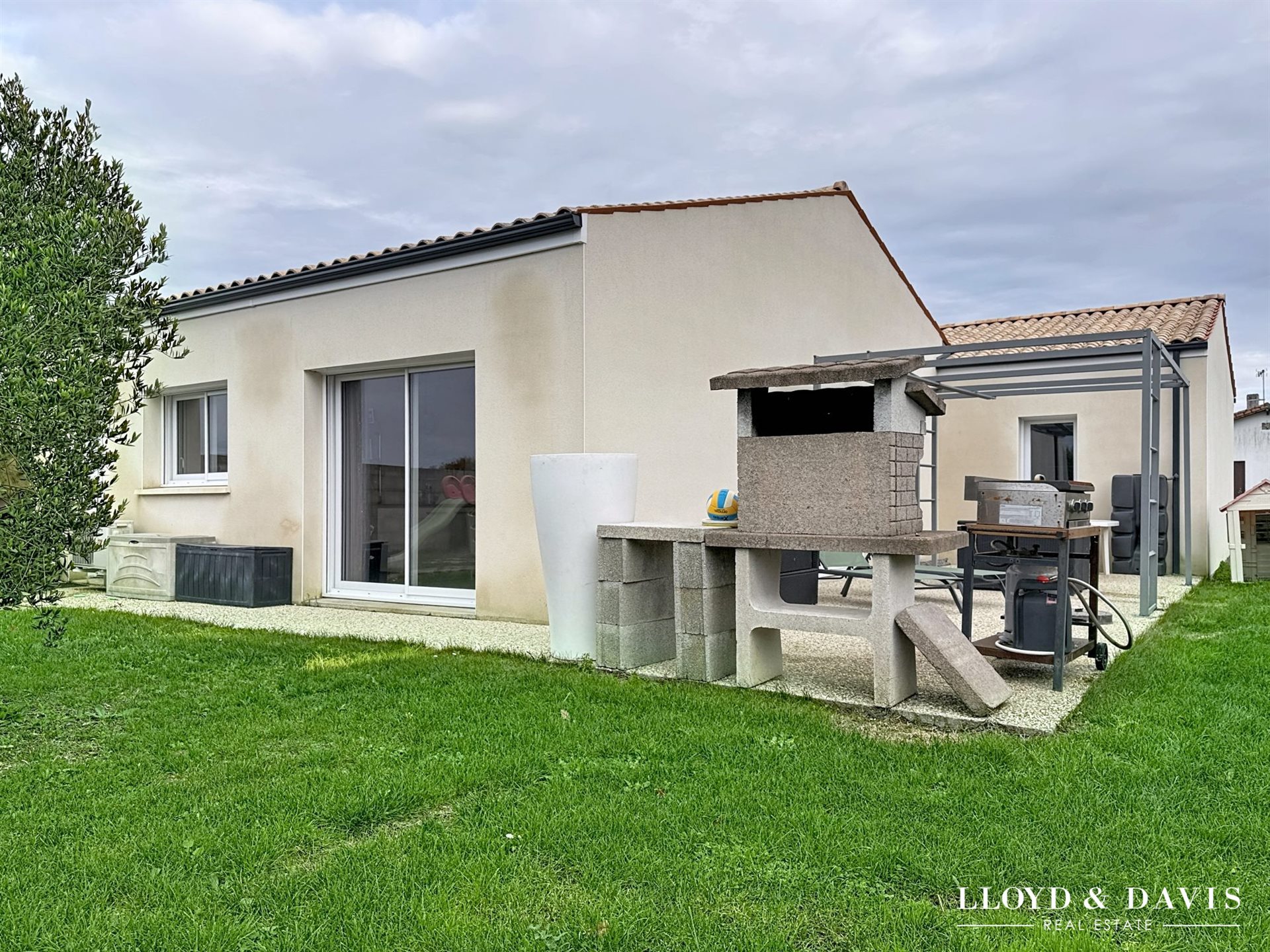 Maison à vendre, 104m², Médis