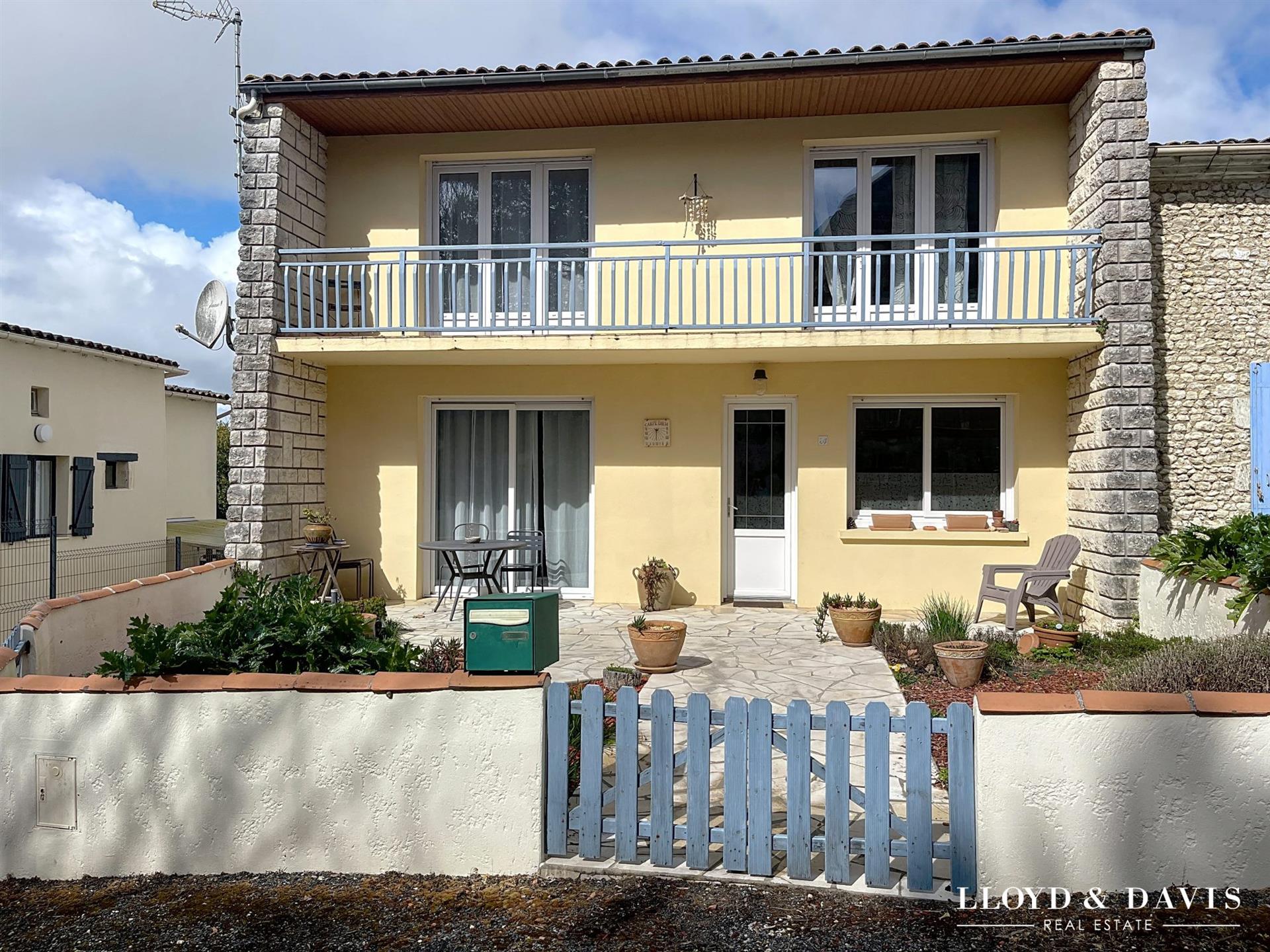 Maison à vendre, 142m², Chenac-Saint-Seurin-d'Uzet