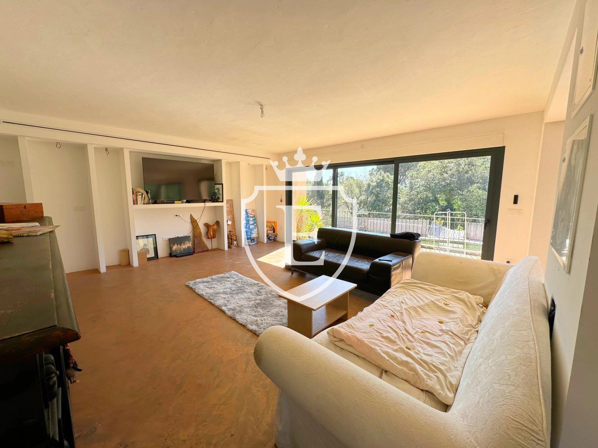 Maison à vendre, 275m², Grimaud