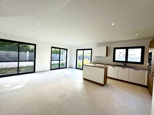 Maison 4 pièces 100 m² · à Publier · 100 m² · 526 500 €