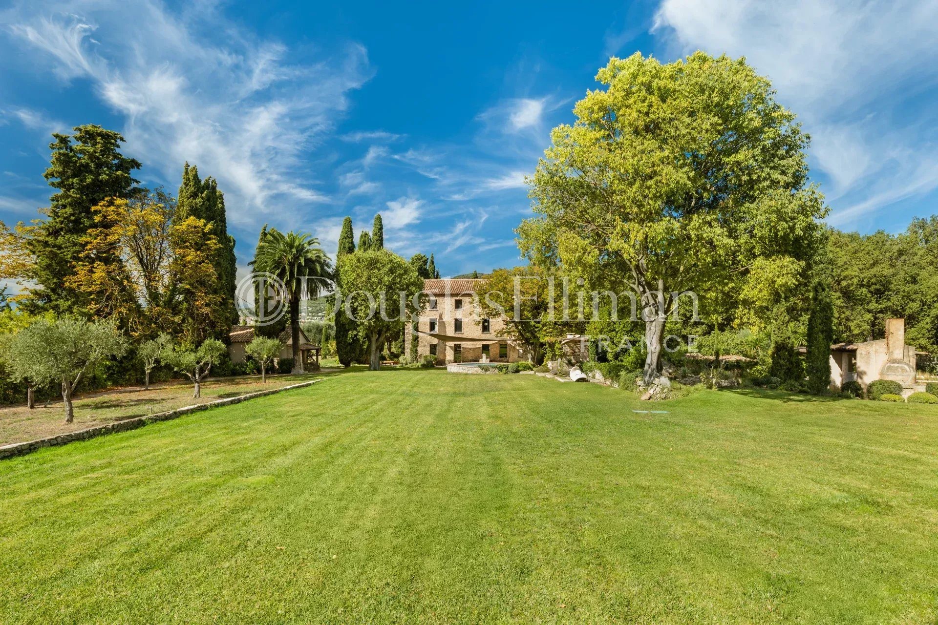 Maison à vendre, 1450m², Grasse