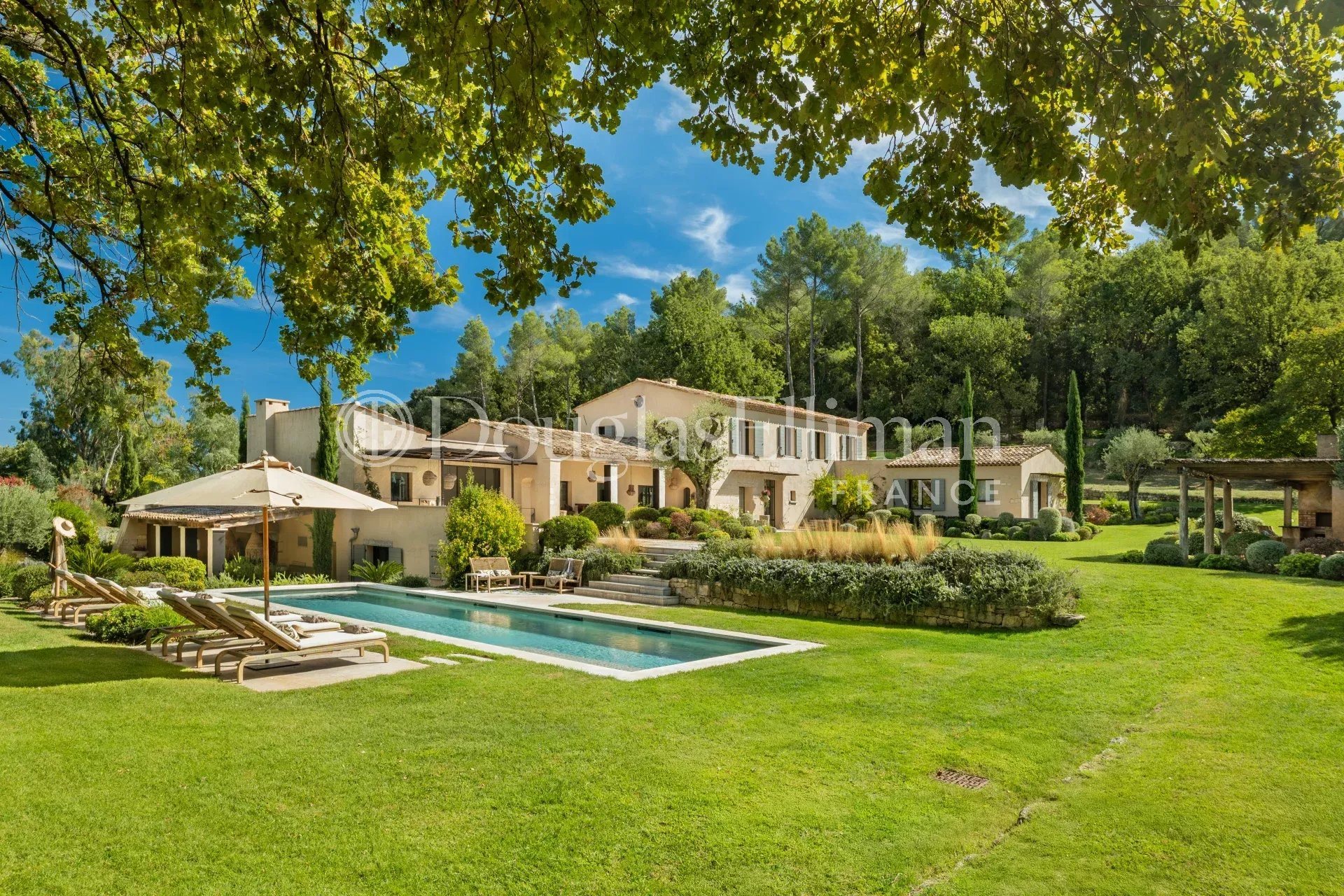 Maison à vendre, 1450m², Grasse