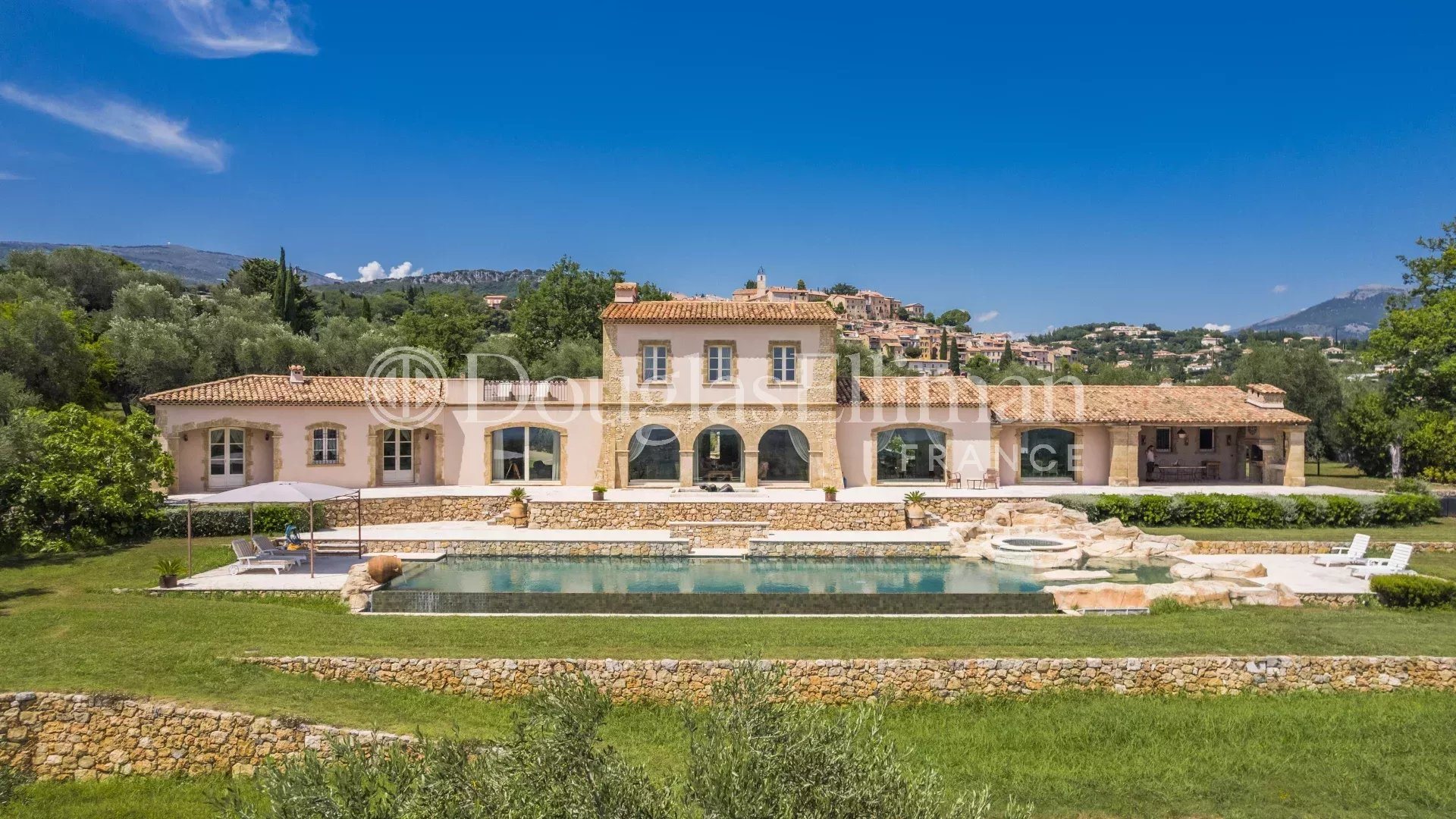 Maison à vendre, 700m², Châteauneuf-Grasse