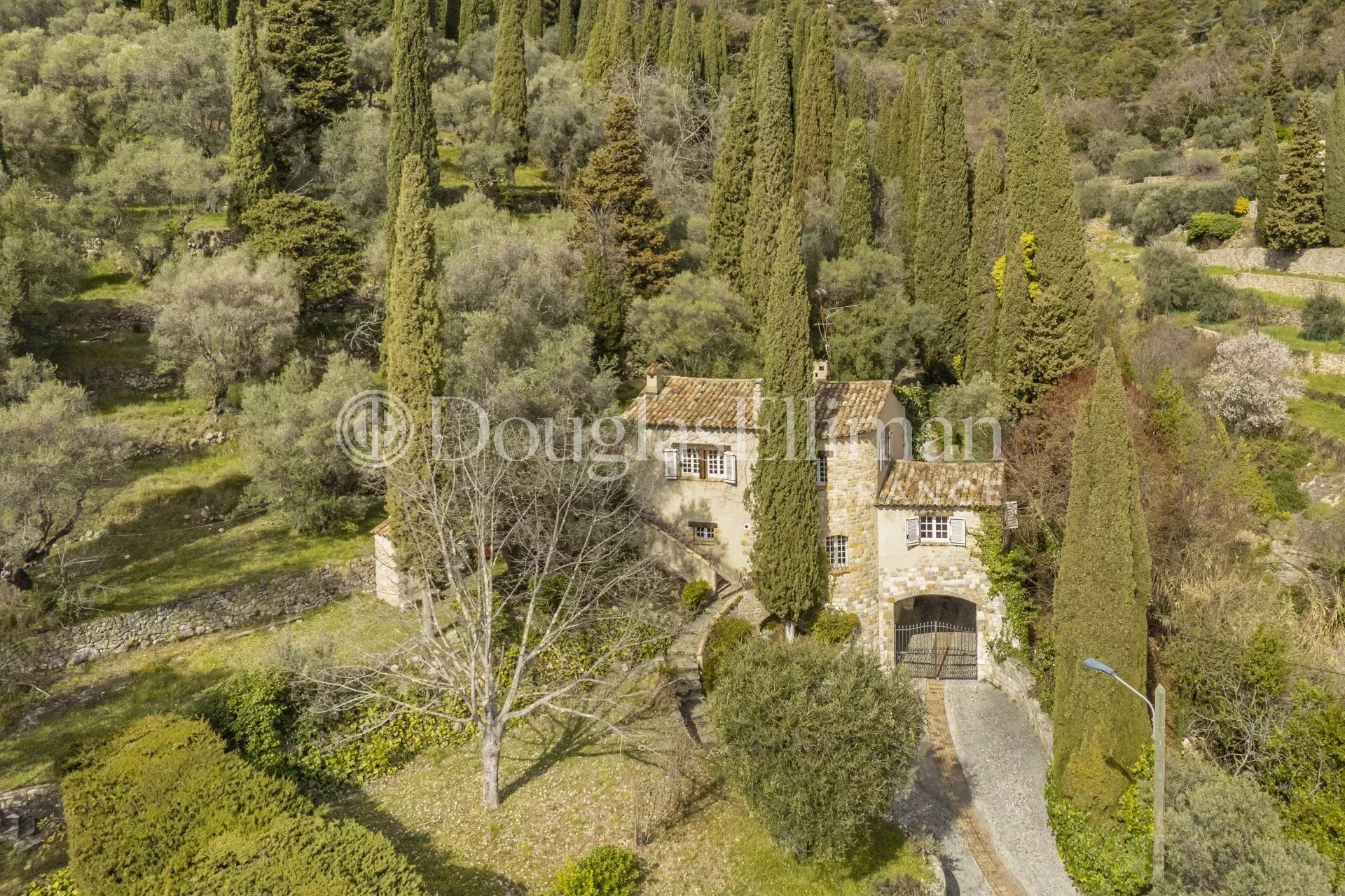 Maison à vendre, 500m², Tourrettes-sur-Loup