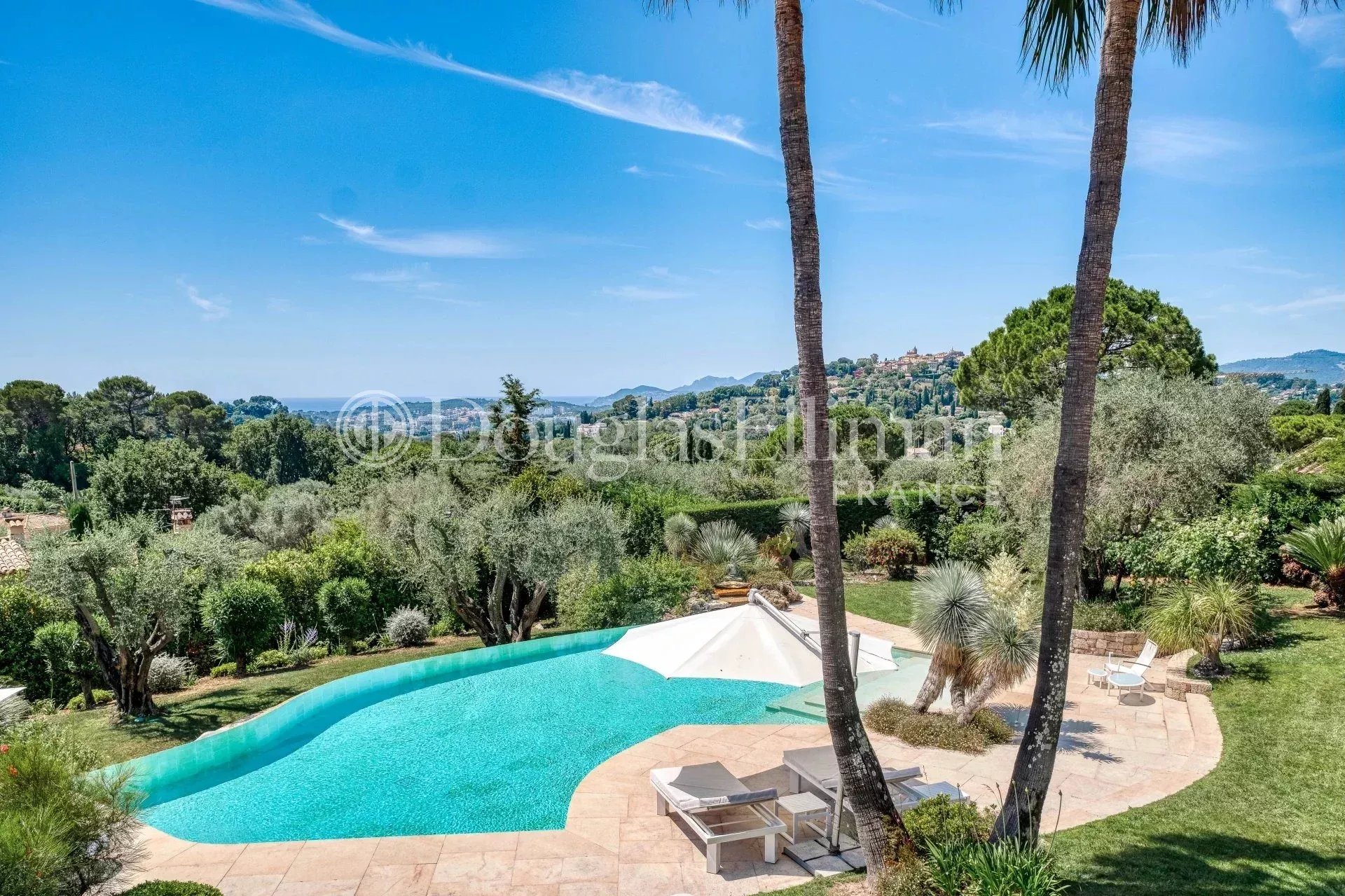 Maison à vendre, 385m², Mougins