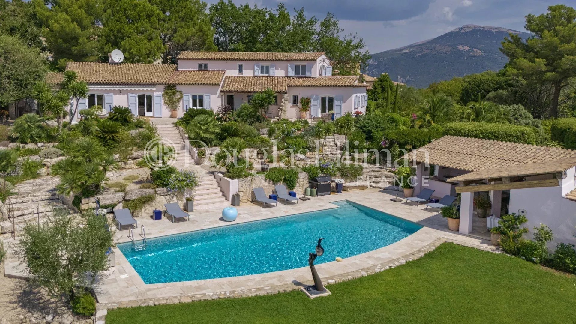 Maison à vendre, 335m², Châteauneuf-Grasse