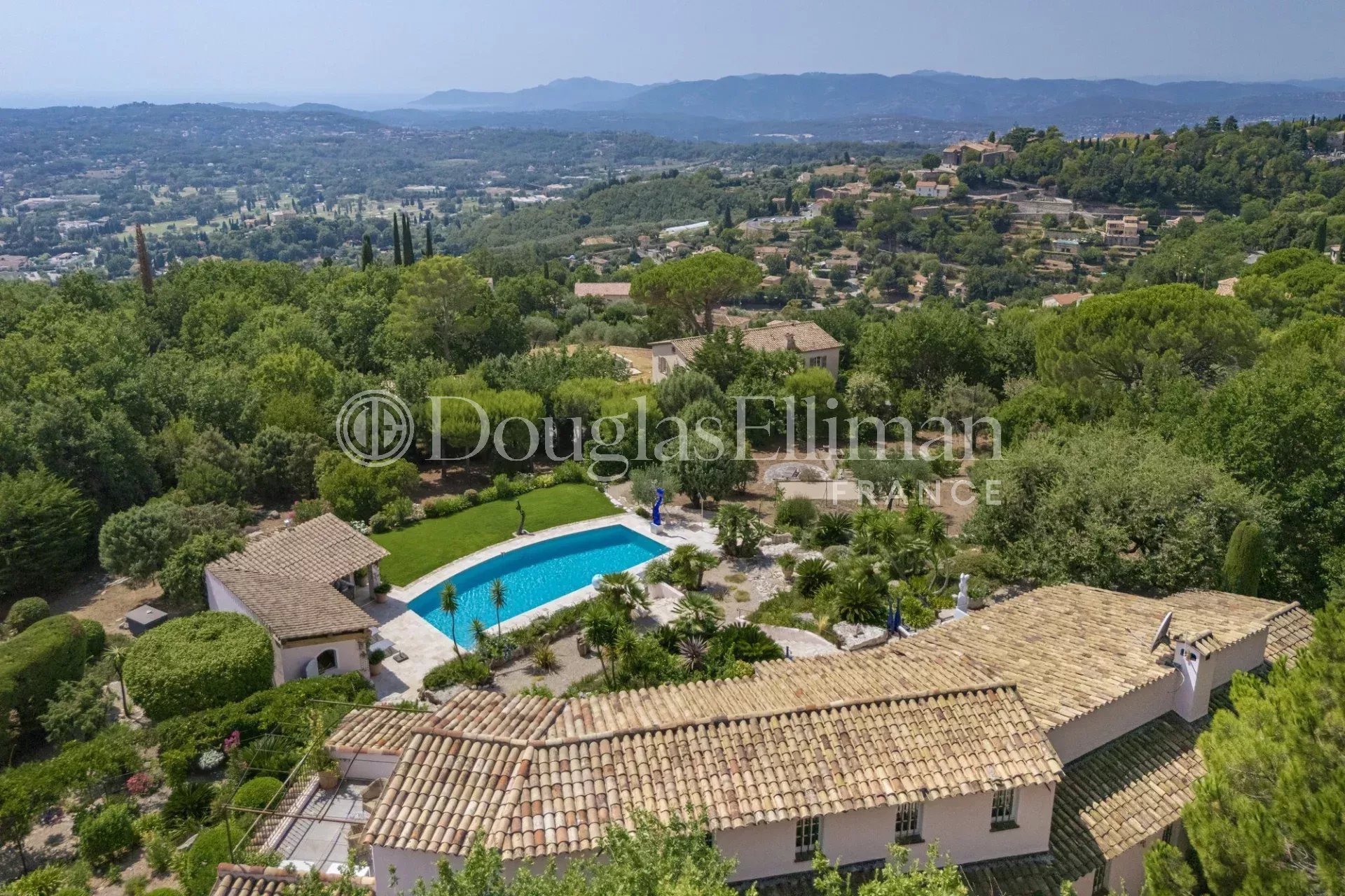Maison à vendre, 335m², Châteauneuf-Grasse