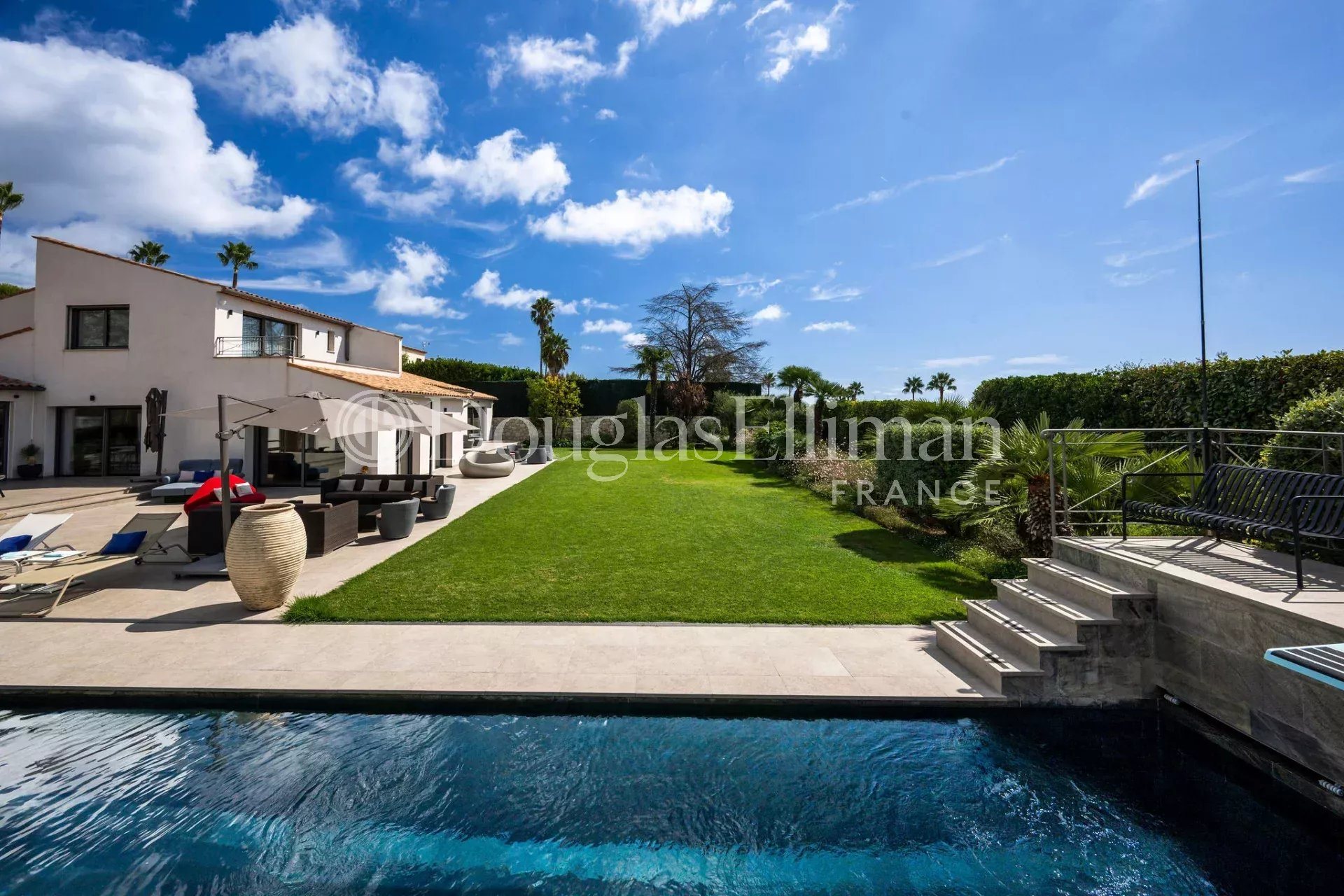 Maison à vendre, 350m², Valbonne