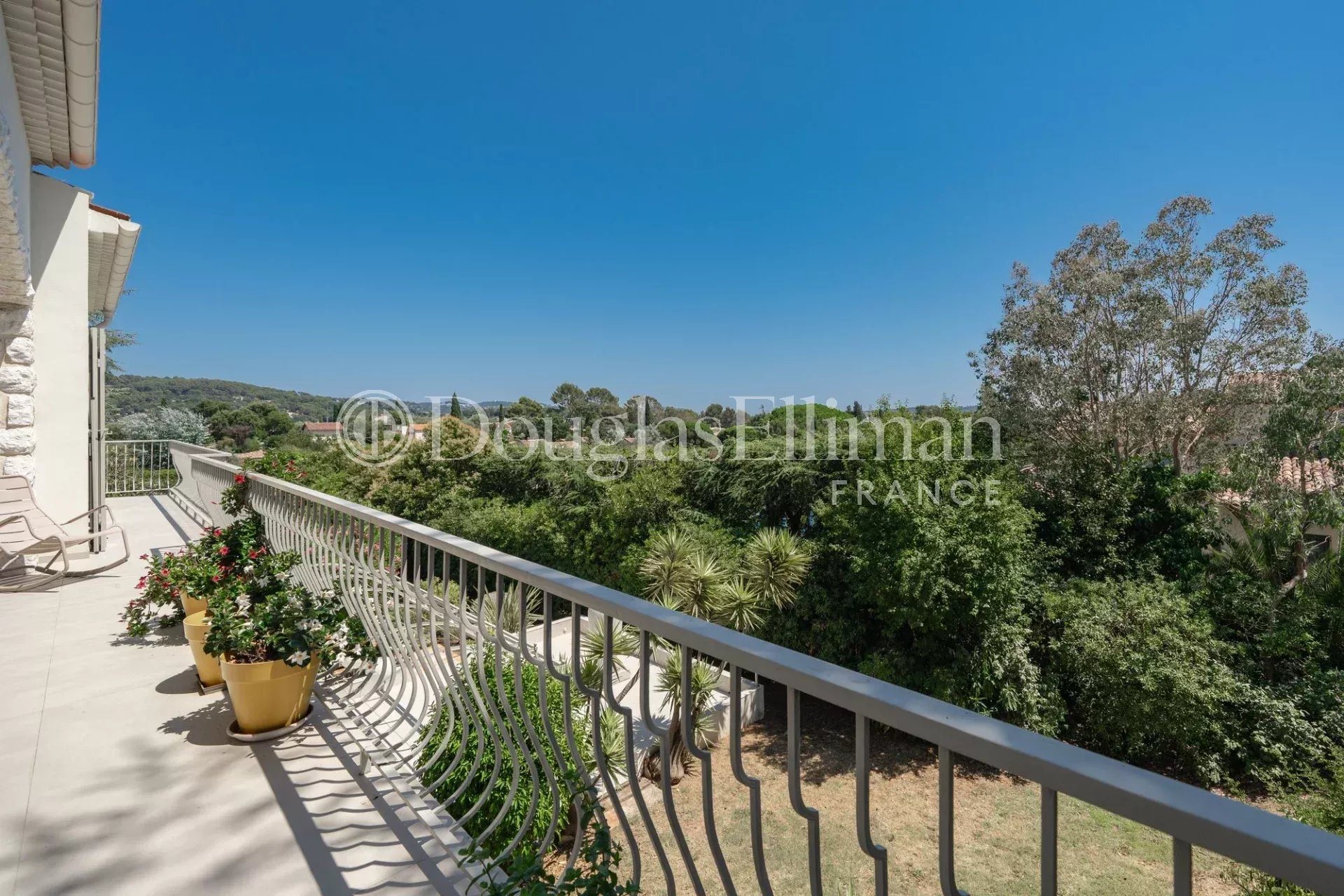 Maison à vendre, 258m², La Roquette-sur-Siagne