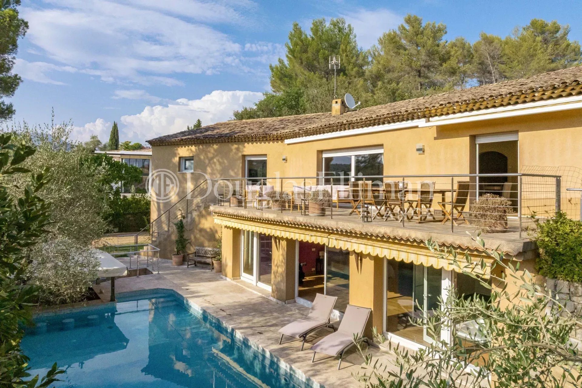 Maison à vendre, 430m², Roquefort-les-Pins
