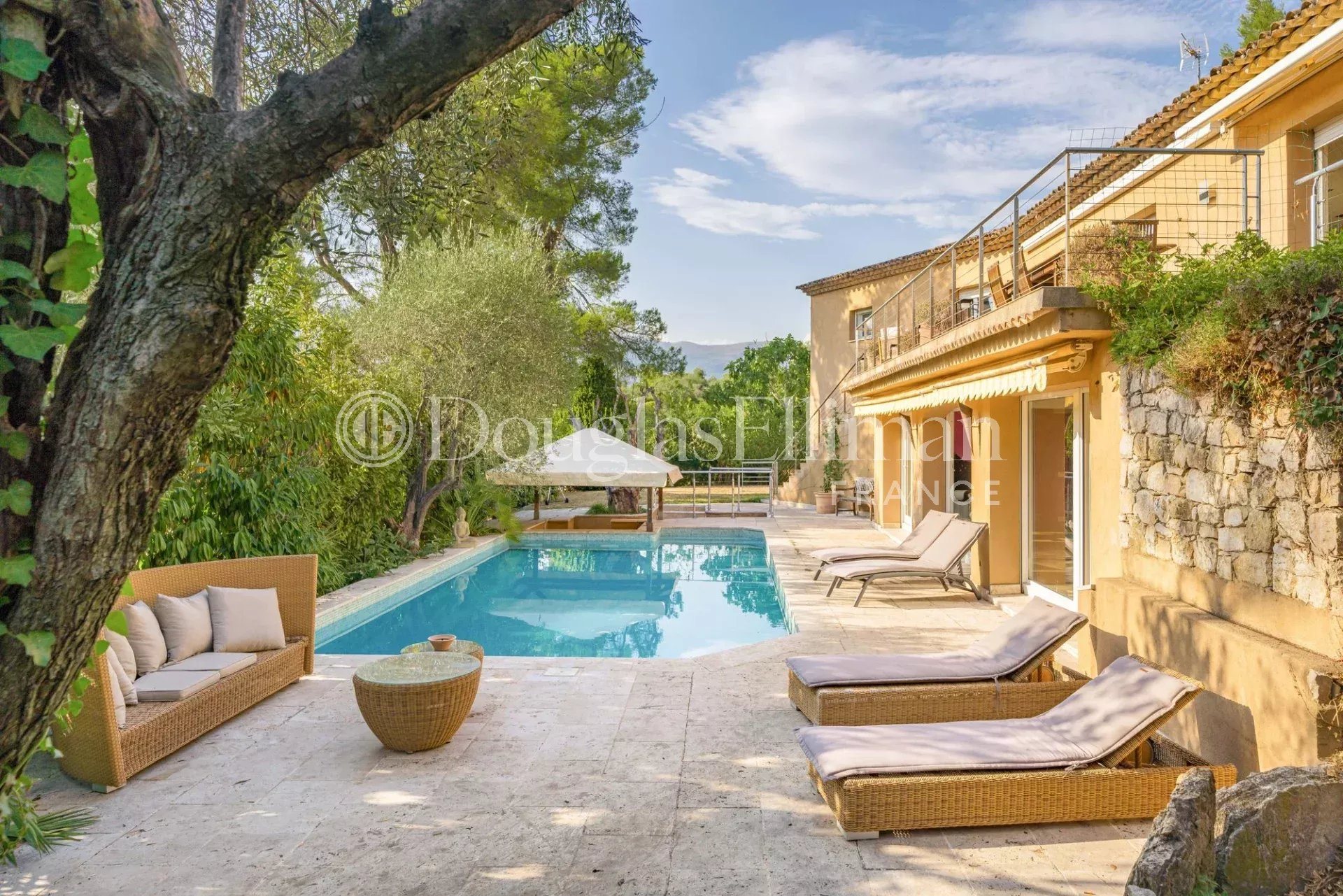 Maison à vendre, 430m², Roquefort-les-Pins