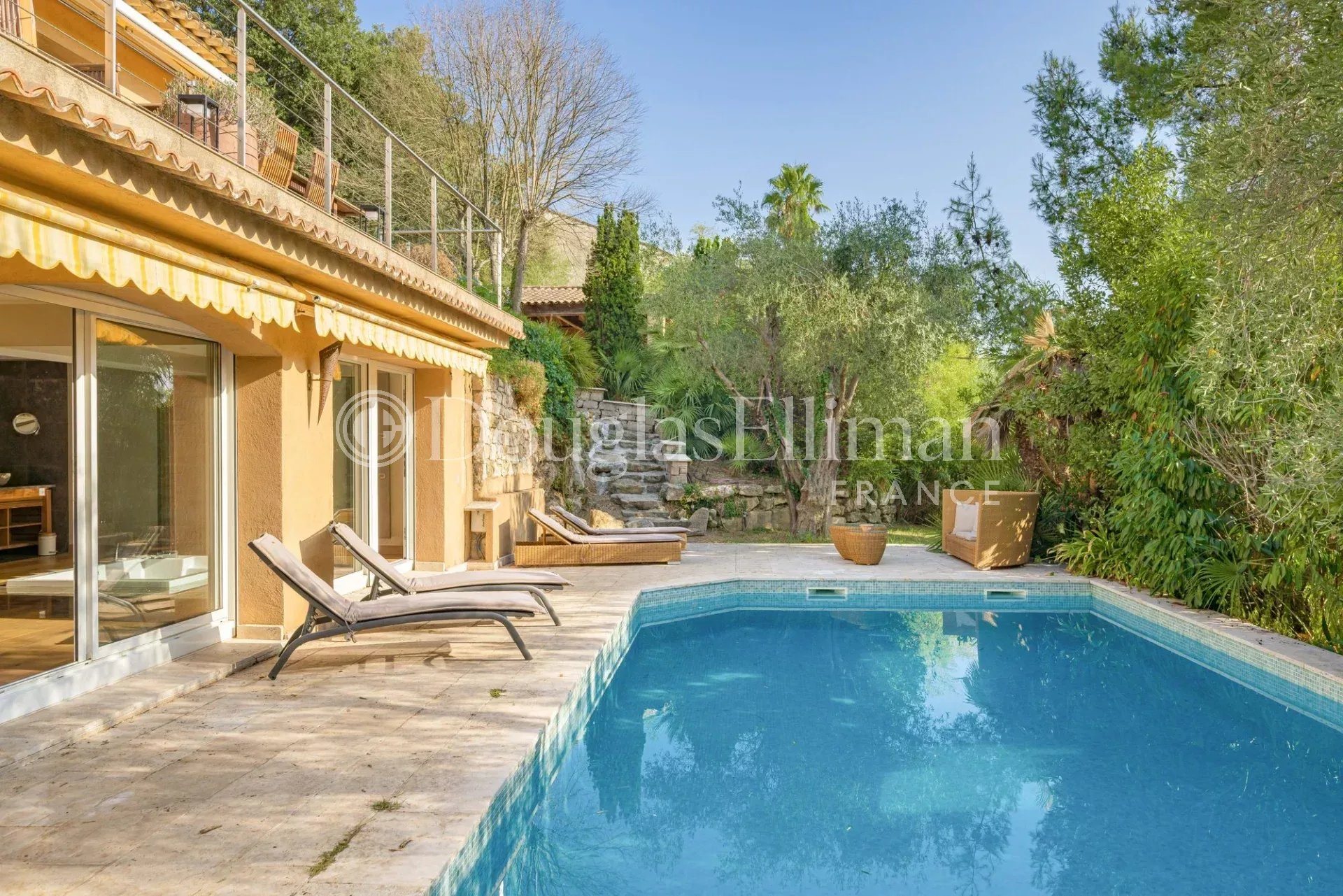 Maison à vendre, 430m², Roquefort-les-Pins