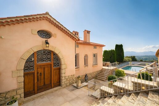 Appartement 5 pièces 136 m² · à Mougins · 136 m² · 2 200 000 €