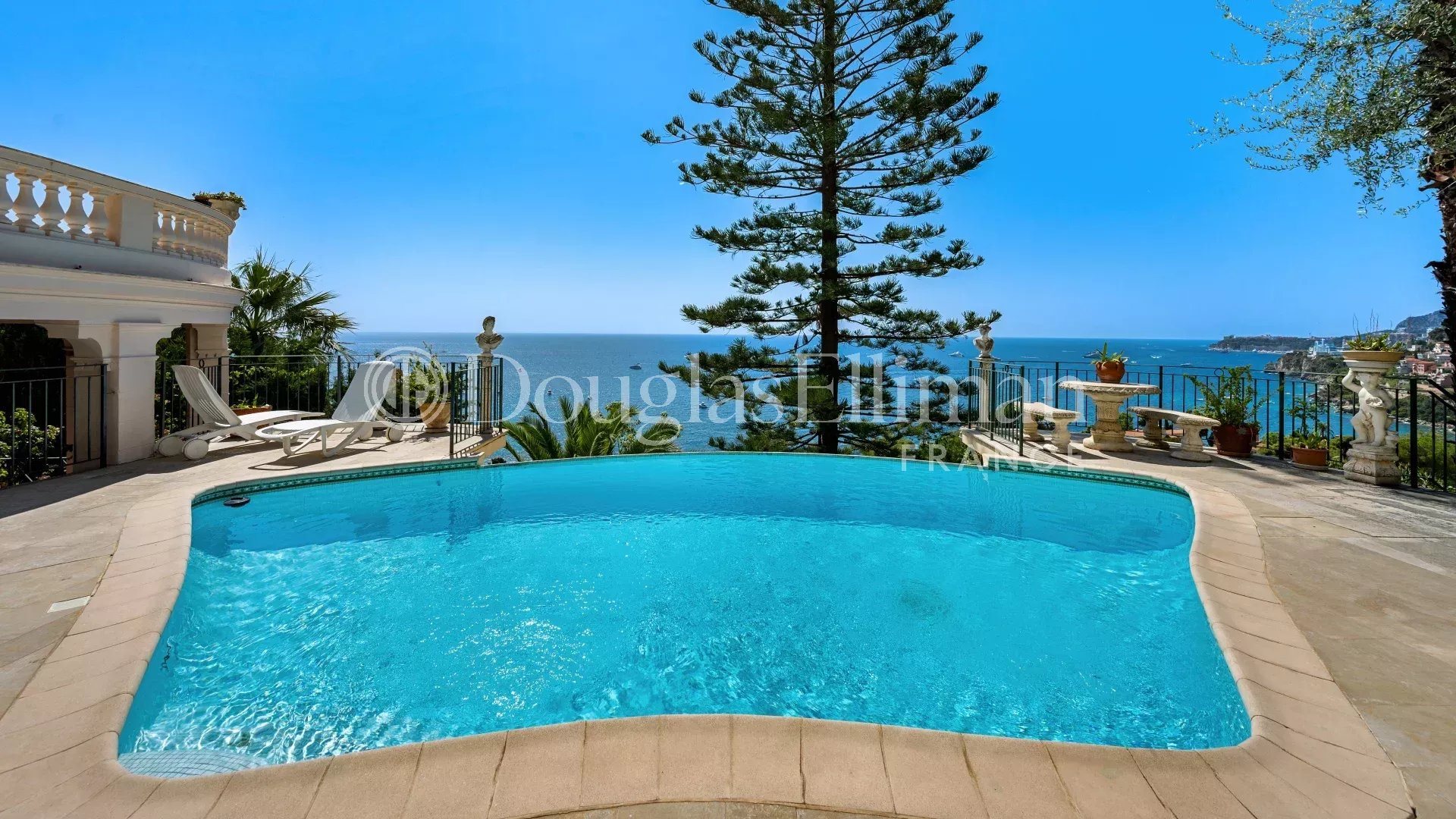 Maison à vendre, 380m², Roquebrune-Cap-Martin