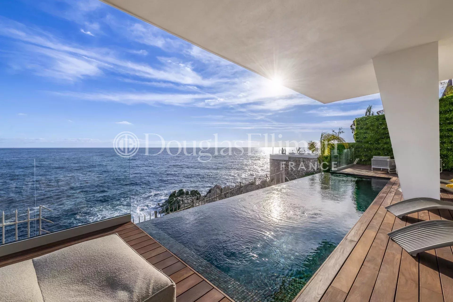 Nice - Cap-De-Nice - Exceptional Waterfront Property Facing the Sea - Widok 2