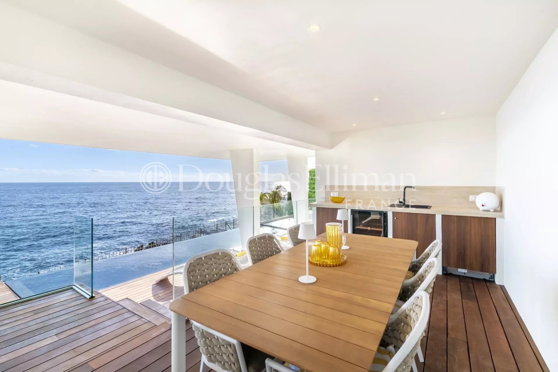 Nice - Cap-De-Nice - Exceptional Waterfront Property Facing the Sea - Widok 6