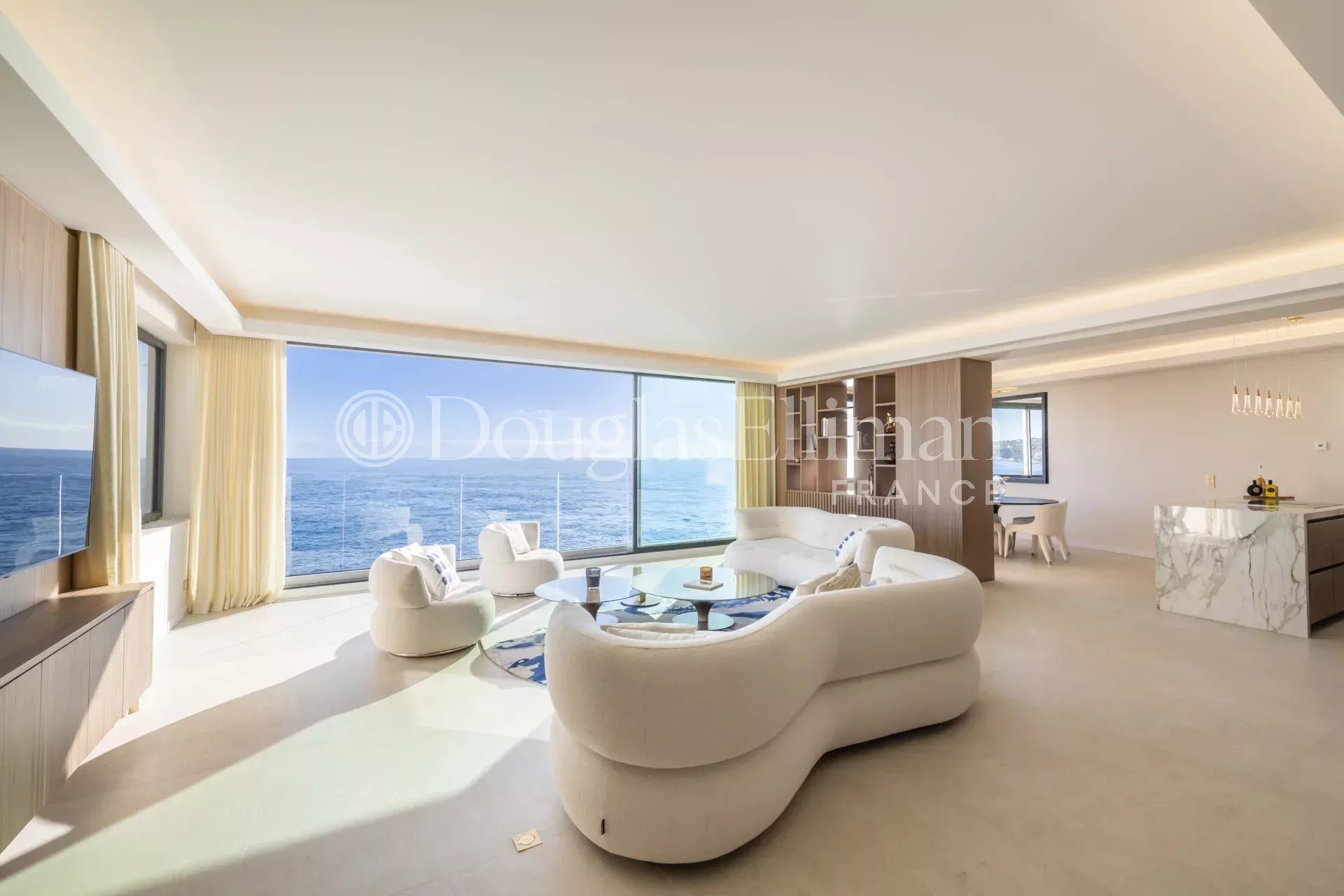 Nice - Cap-De-Nice - Exceptional Waterfront Property Facing the Sea - Więcej
