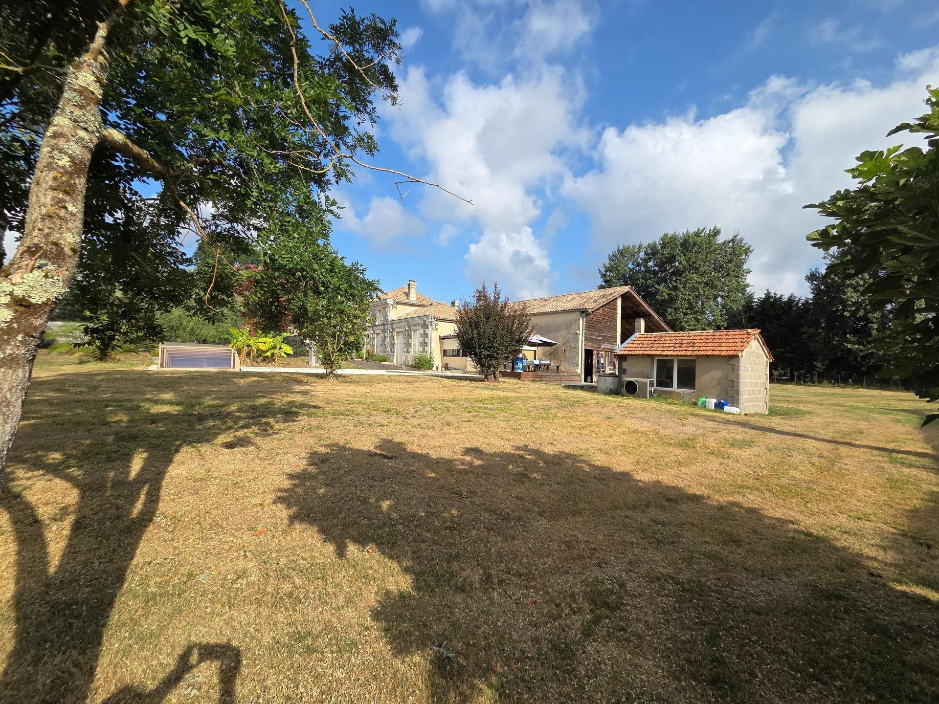 Maison à vendre, 280m², Campugnan