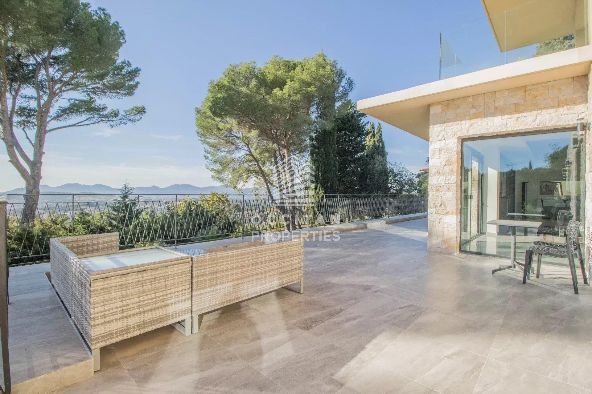 Maison à vendre, 370m², Mougins