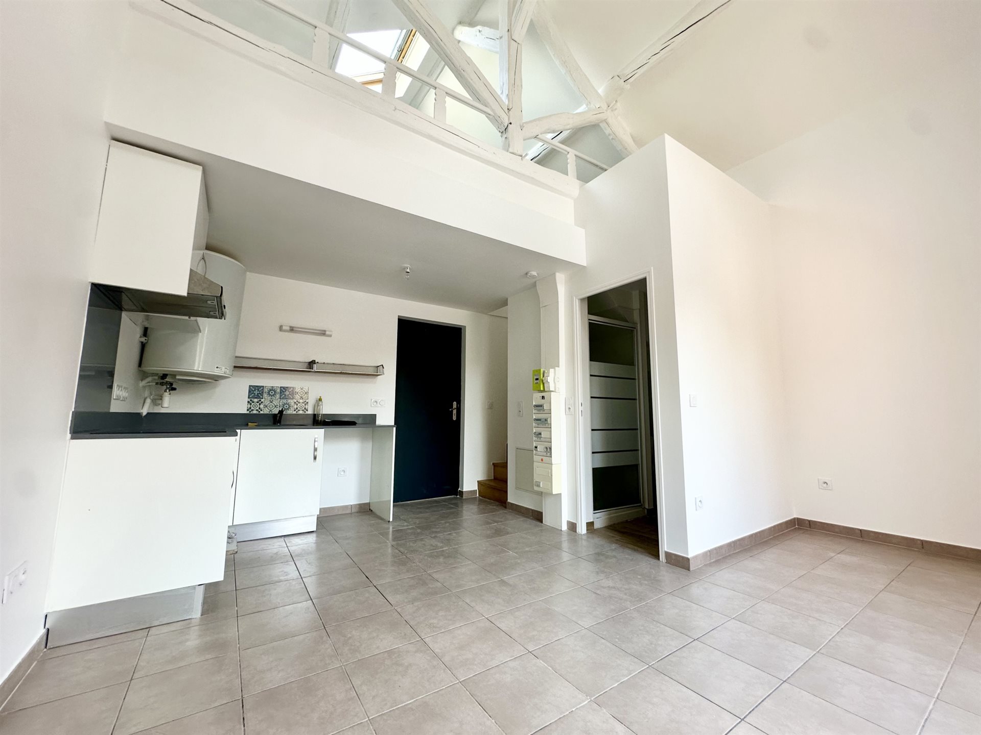 Appartement à louer, 27m², Bois-le-Roi
