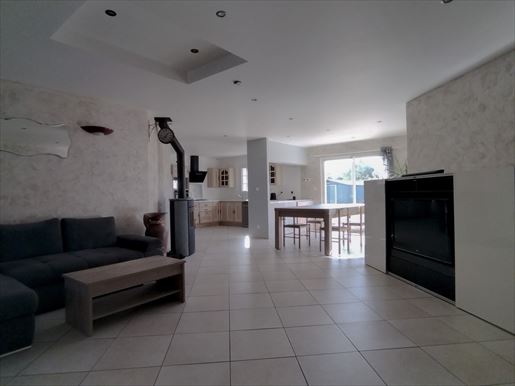 5 pièces 112 m² · à Le Tablier · 112 m² · 259 900 €