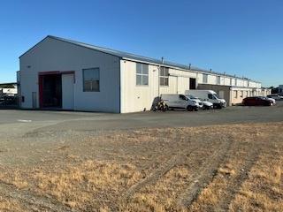 Local commercial 2460 m² · à Saint-Laurent-sur-Sèvre · 2 460 m² · 895 000 €
