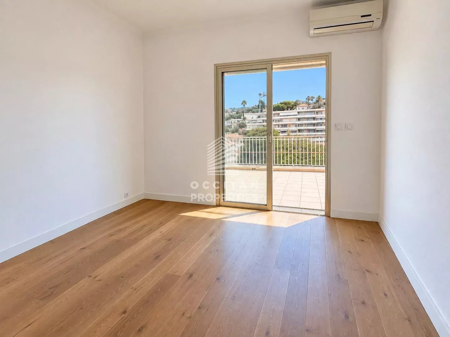 Appartement – Cannes - Plus
