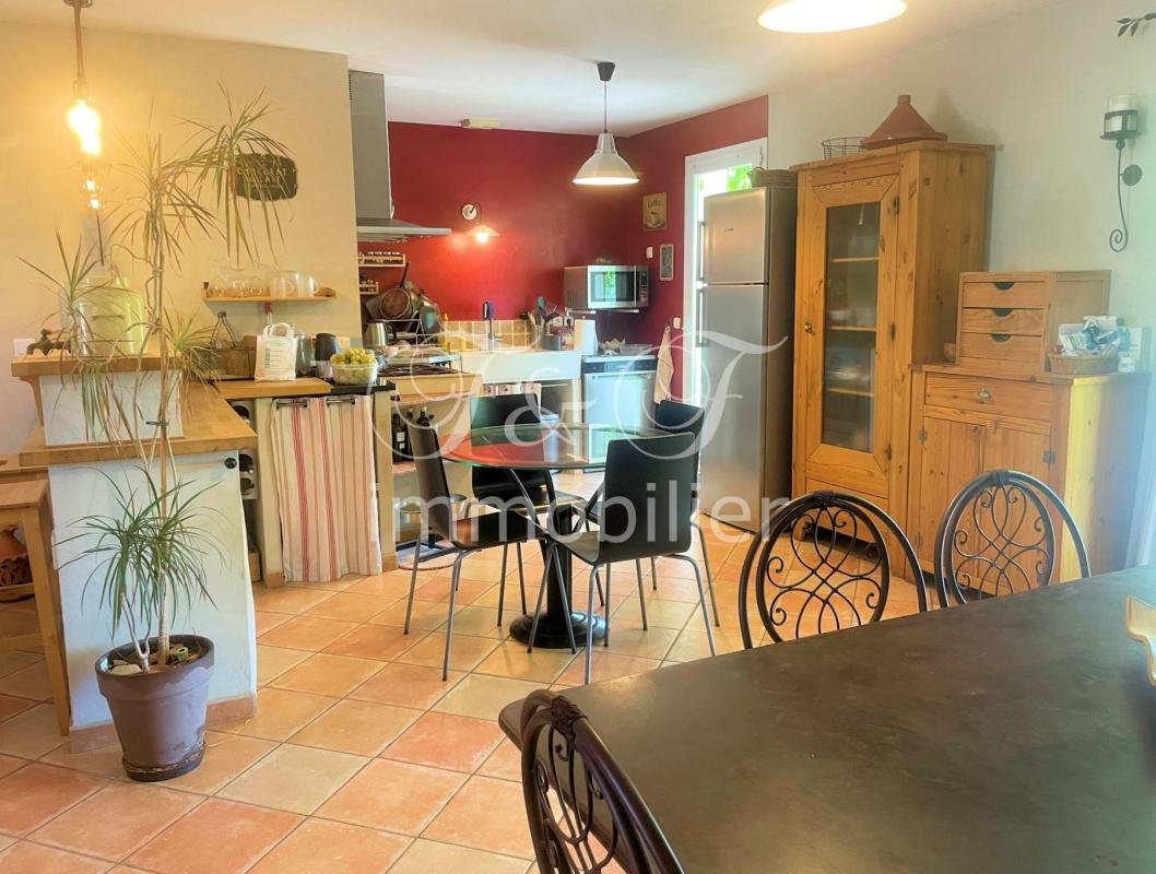 Maison à vendre, 107m², Saint-Saturnin-lès-Apt