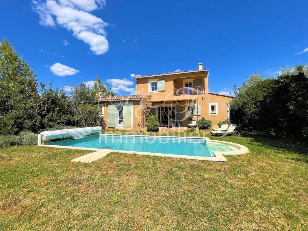 Maison à vendre, 115m², Saint-Saturnin-lès-Apt