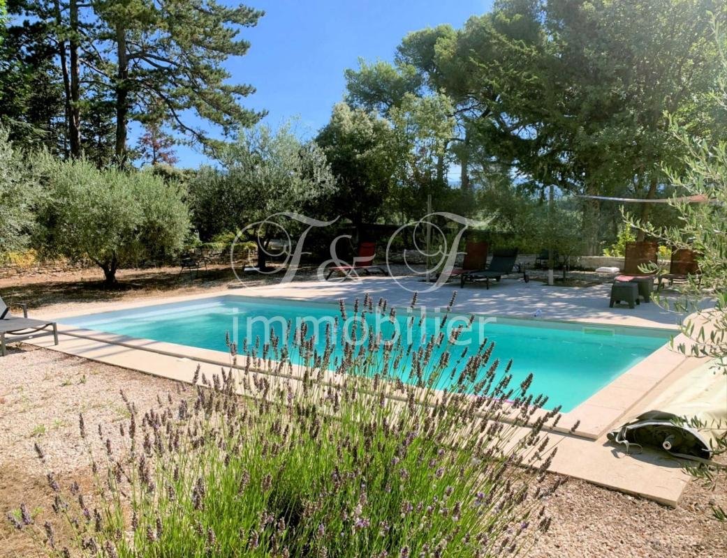 Maison à vendre, 500m², Saint-Saturnin-lès-Apt