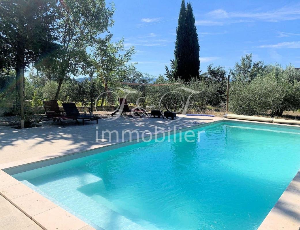 Maison à vendre, 500m², Saint-Saturnin-lès-Apt