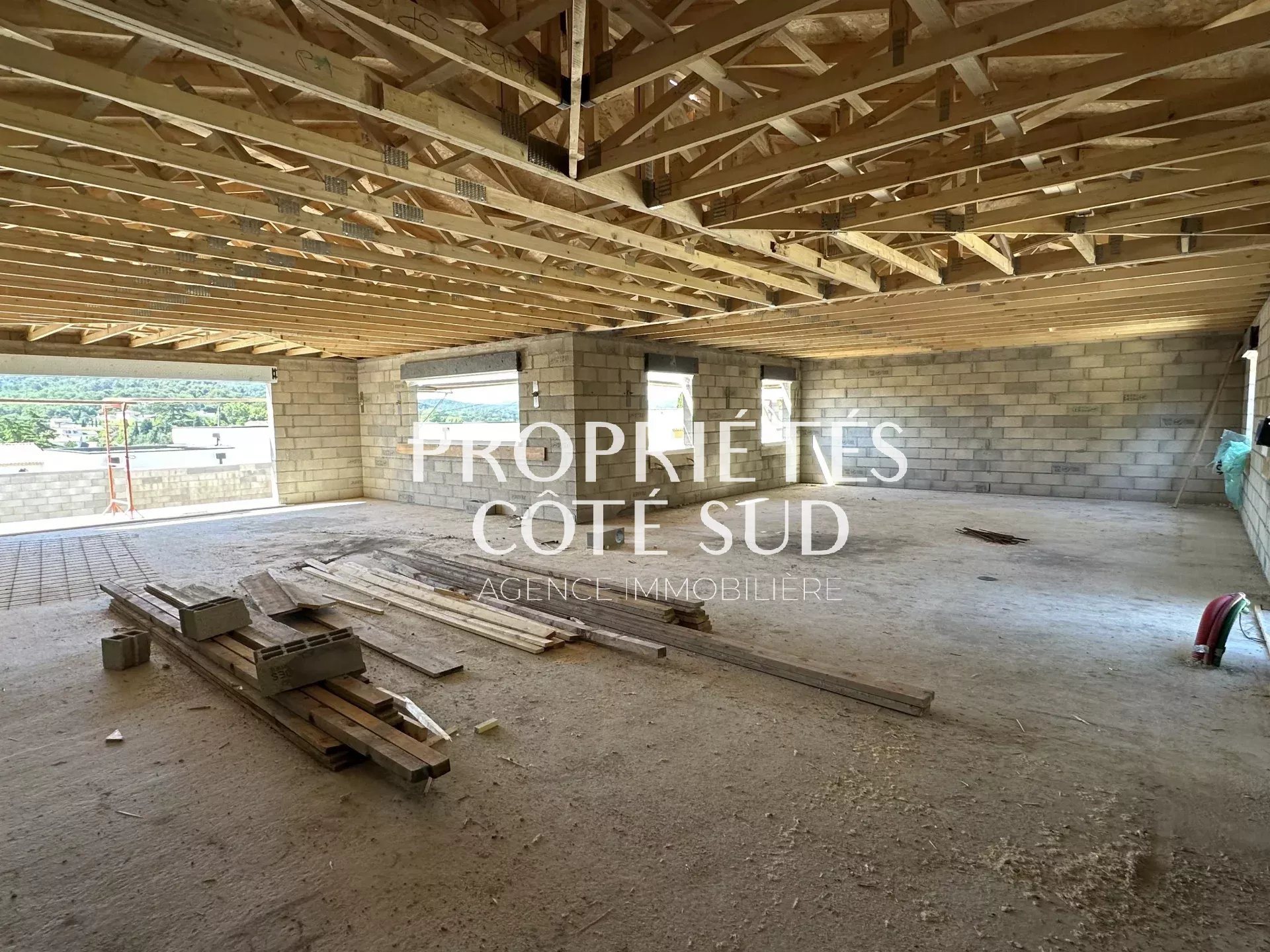 Maison à vendre, 145m², Saint-Geniès-de-Comolas