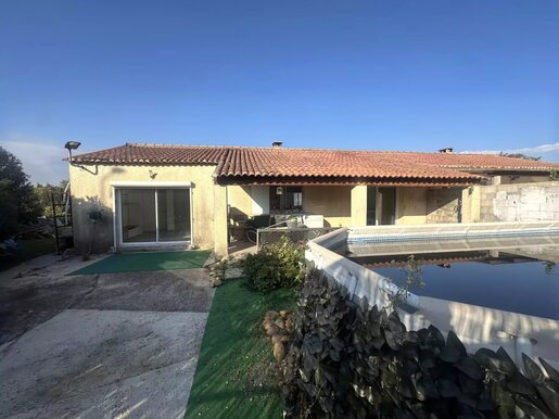 Maison 3 pièces 80 m² · à Saint-Geniès-de-Comolas · 80 m² · 211 000 €