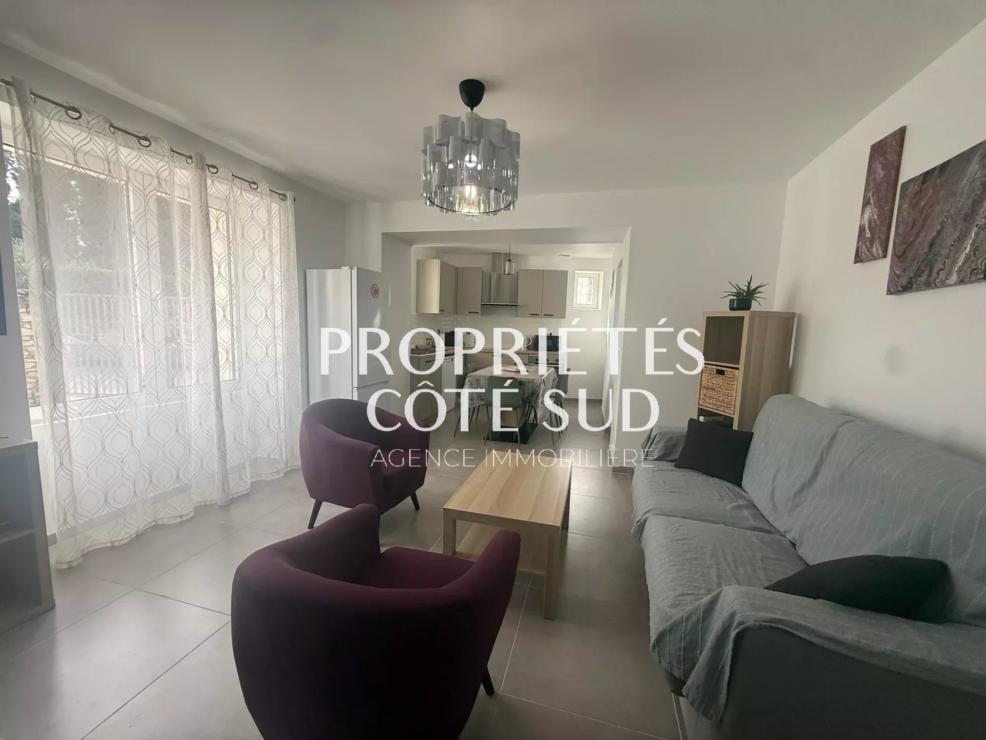 Maison à louer, 93m², Saint-Geniès-de-Comolas