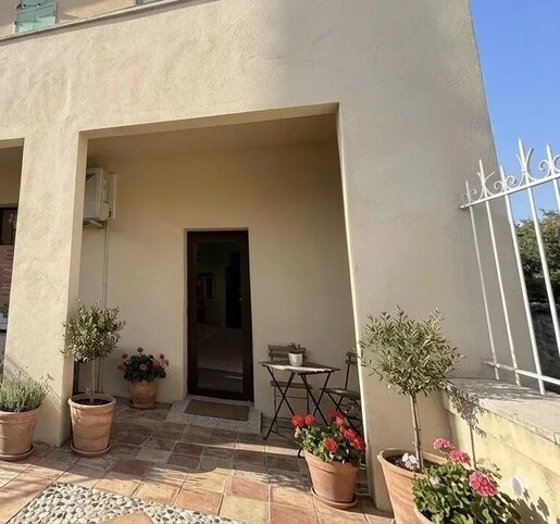 Appartement 2 pièces 70 m² · à Saint-Victor-la-Coste · 70 m² · 104 500 €