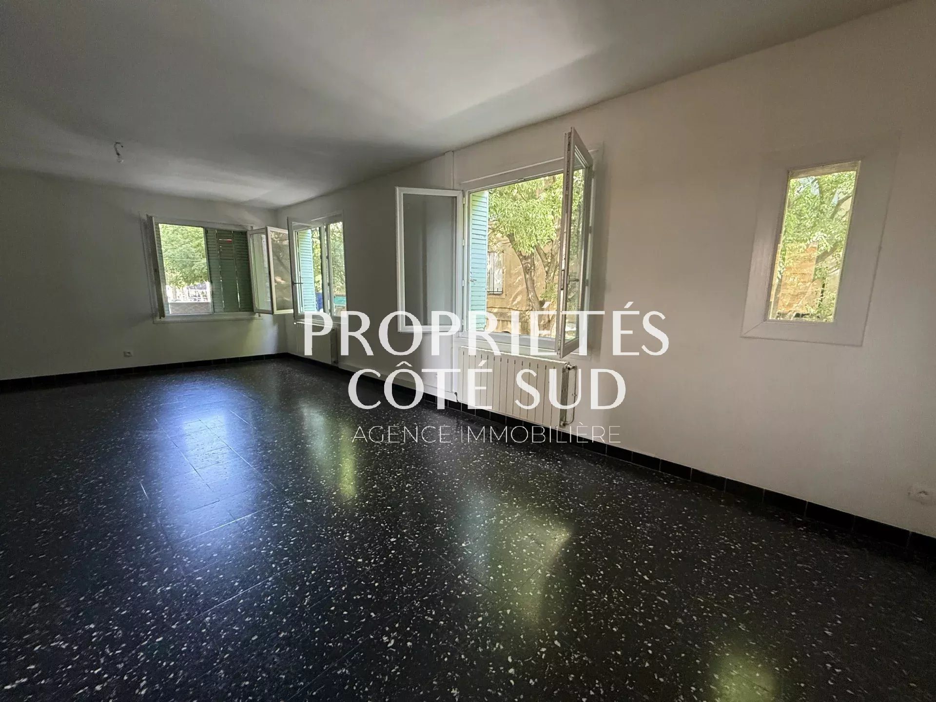 Maison à vendre, 127m², Laudun-l'Ardoise