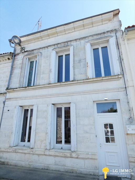 Maison 3 pièces 160 m² · à Mortagne-sur-Gironde · 160 m² · 154 000 €