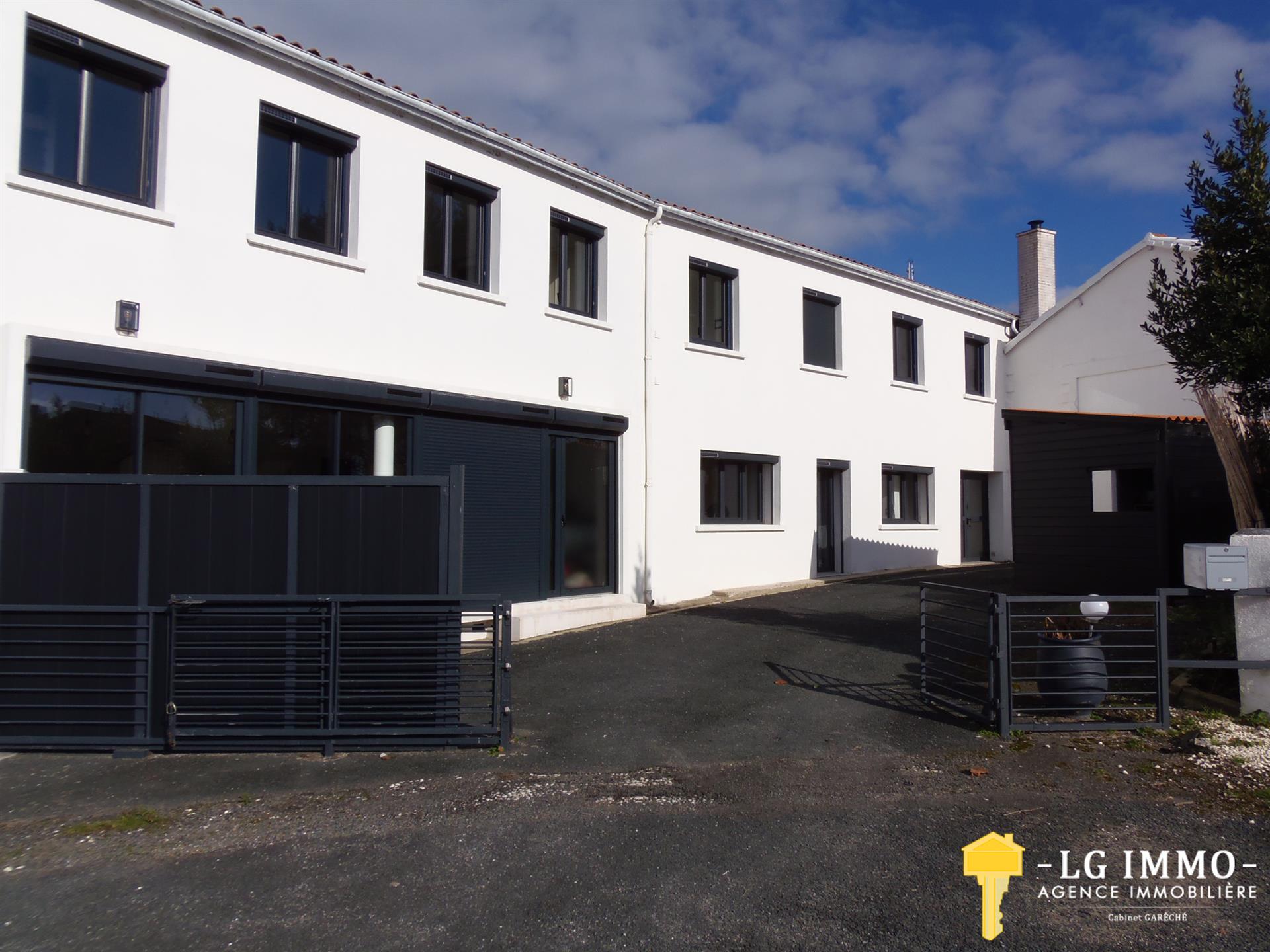Maison à vendre, 329m², Chenac-Saint-Seurin-d'Uzet