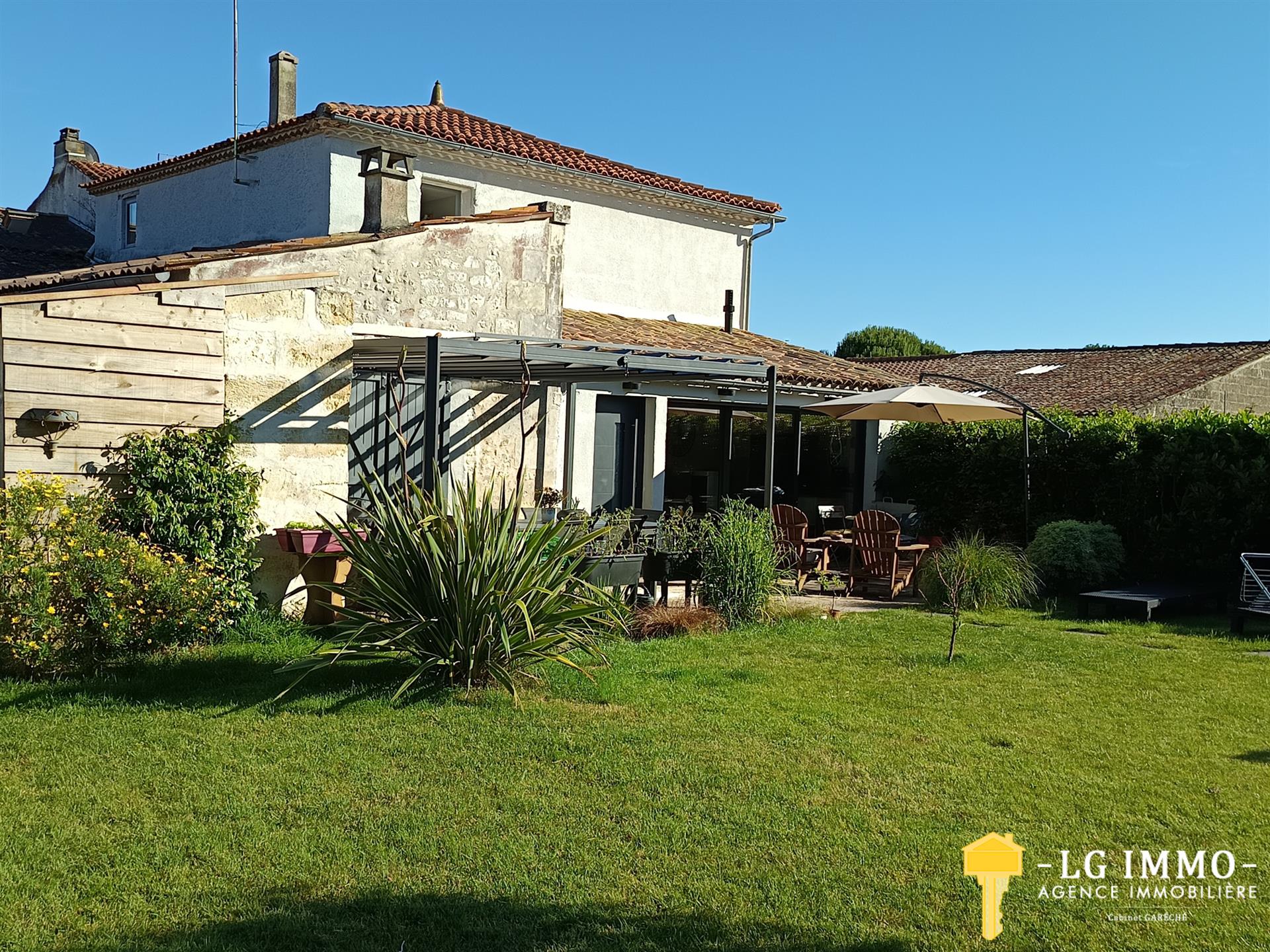 Maison à vendre, 153m², Chenac-Saint-Seurin-d'Uzet