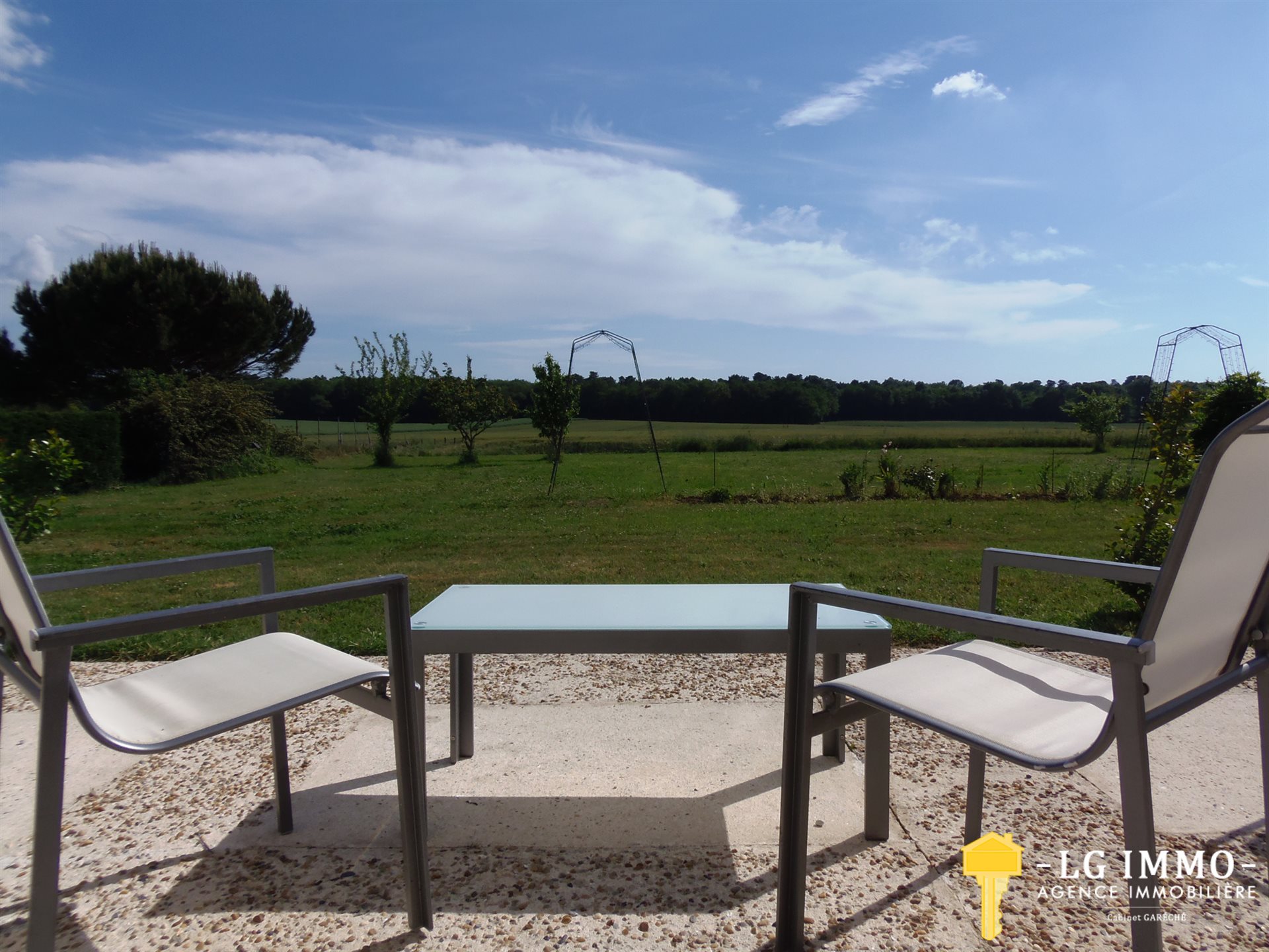 Maison à vendre, 182m², Gémozac