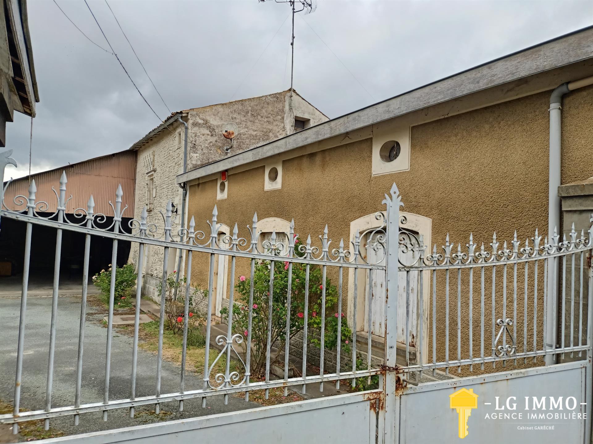 Maison à vendre, 157m², Saint-Ciers-du-Taillon