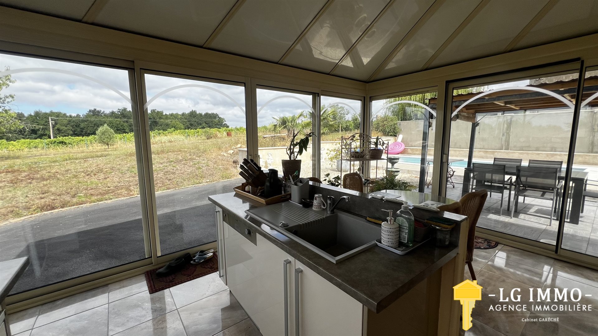 Maison à vendre, 172m², Saint-Bonnet-sur-Gironde