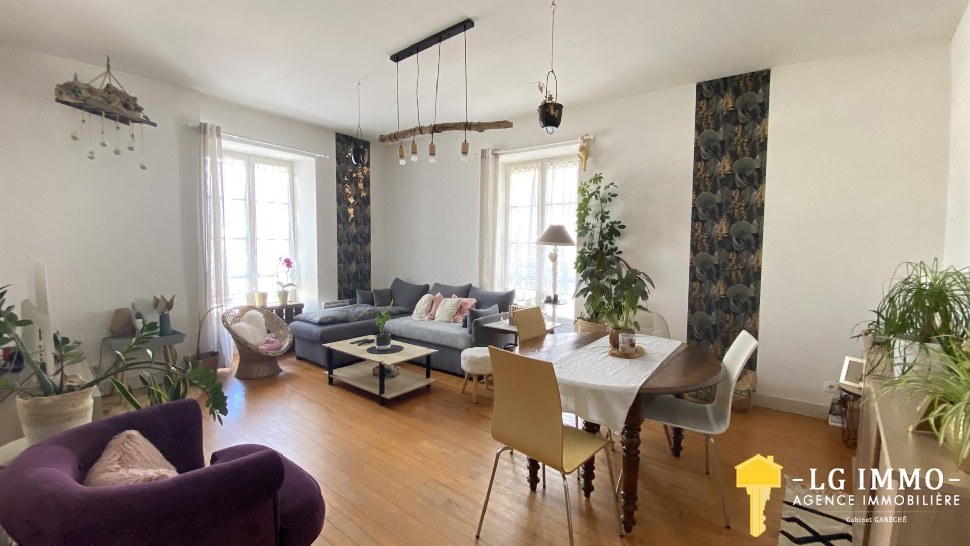 Maison à vendre, 222m², Gémozac